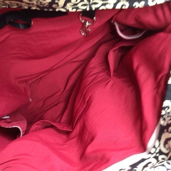 PETUNIA Pickle Bottom Backpack Shoulder Bag| Diaper Bag Backpack - Picture 7 of 16